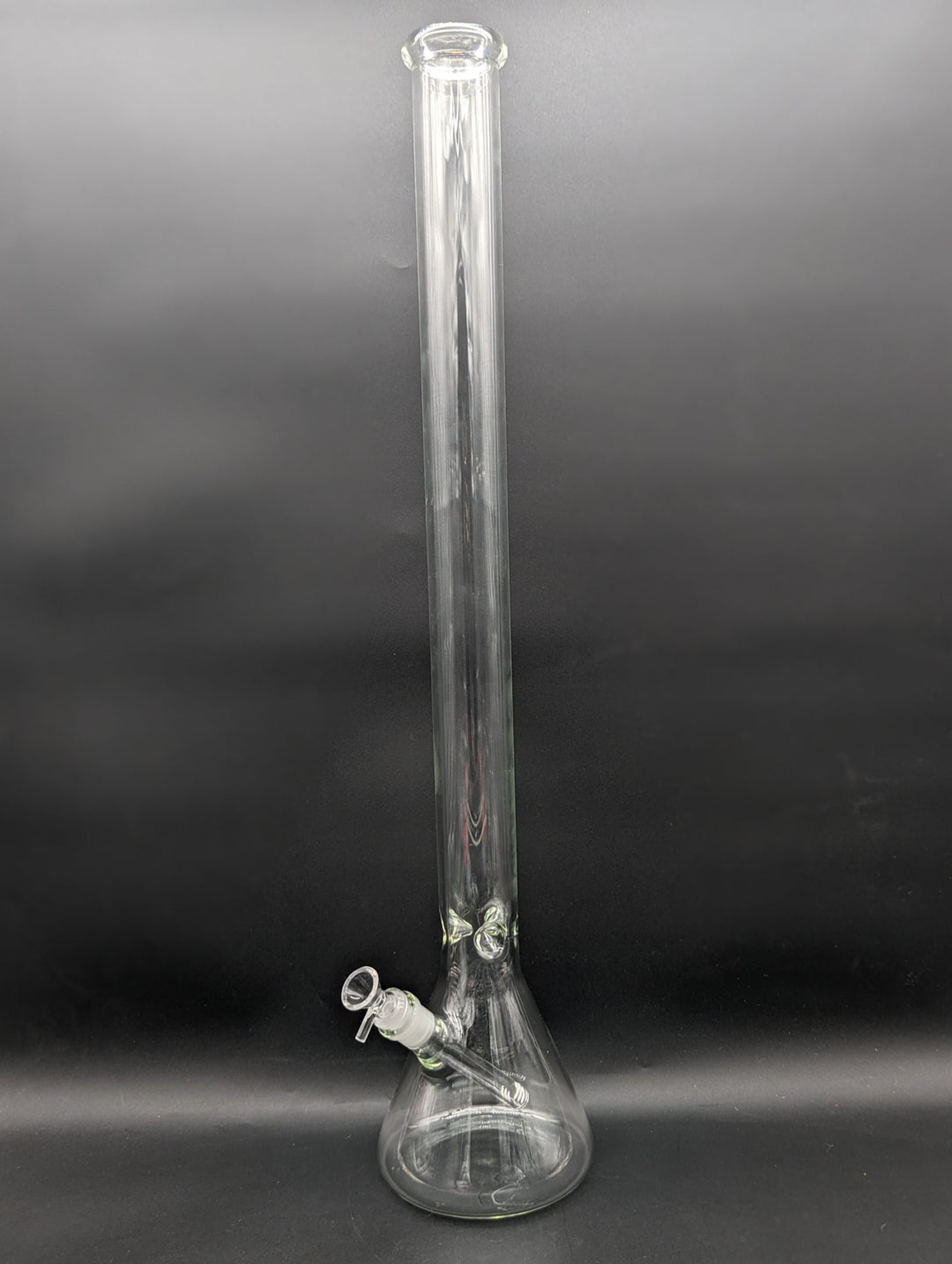 Preview pic of 27" CLEAR GLASS BEAKER BONG 50X5