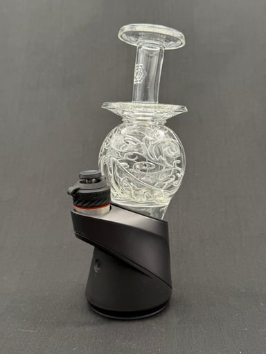 Preview pic of Avant-Garde Clear Orb Puffco Top