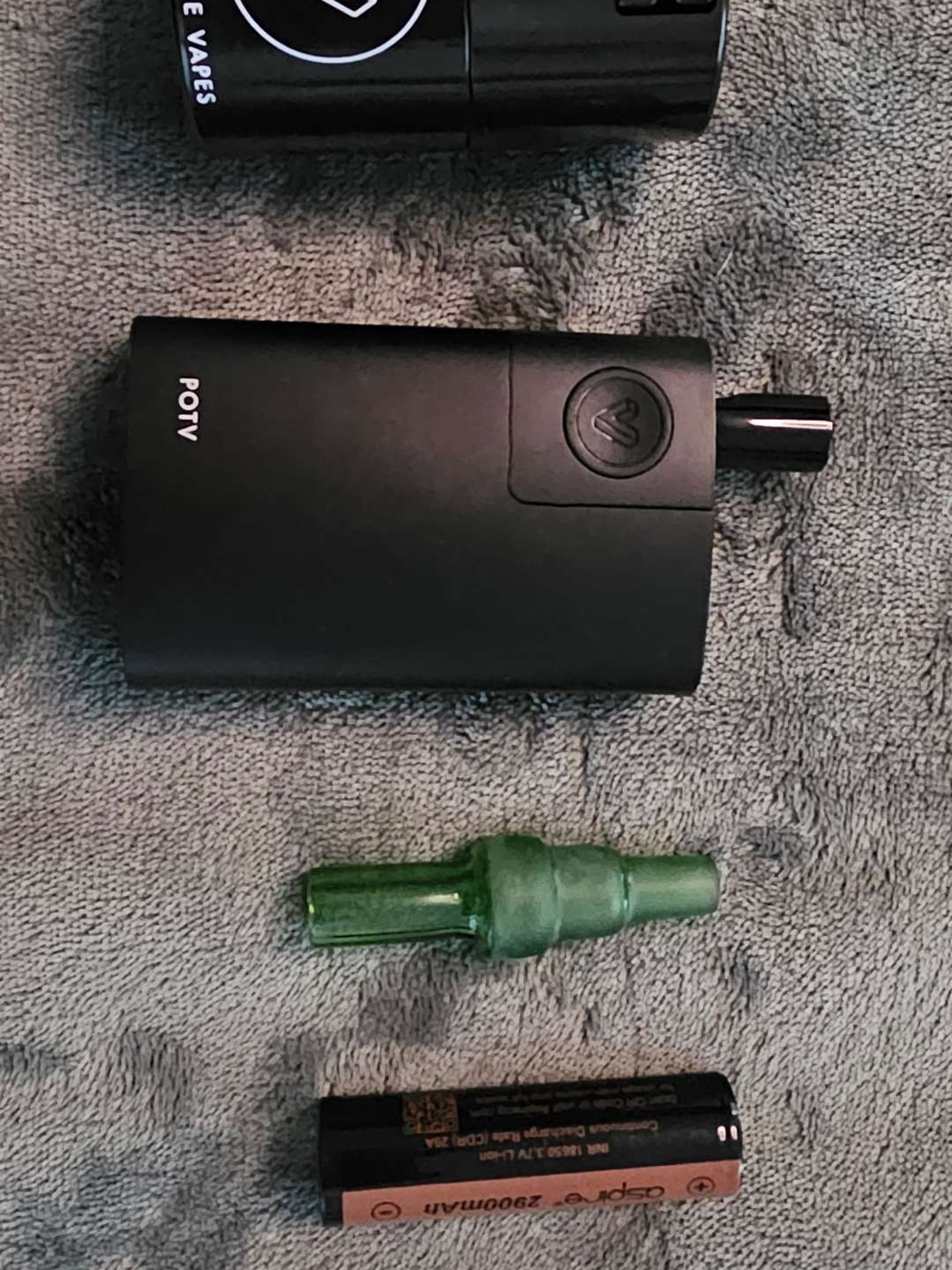 Preview pic of Planet of the Vapes Lobo Dry Herb Vaporizer w WPA