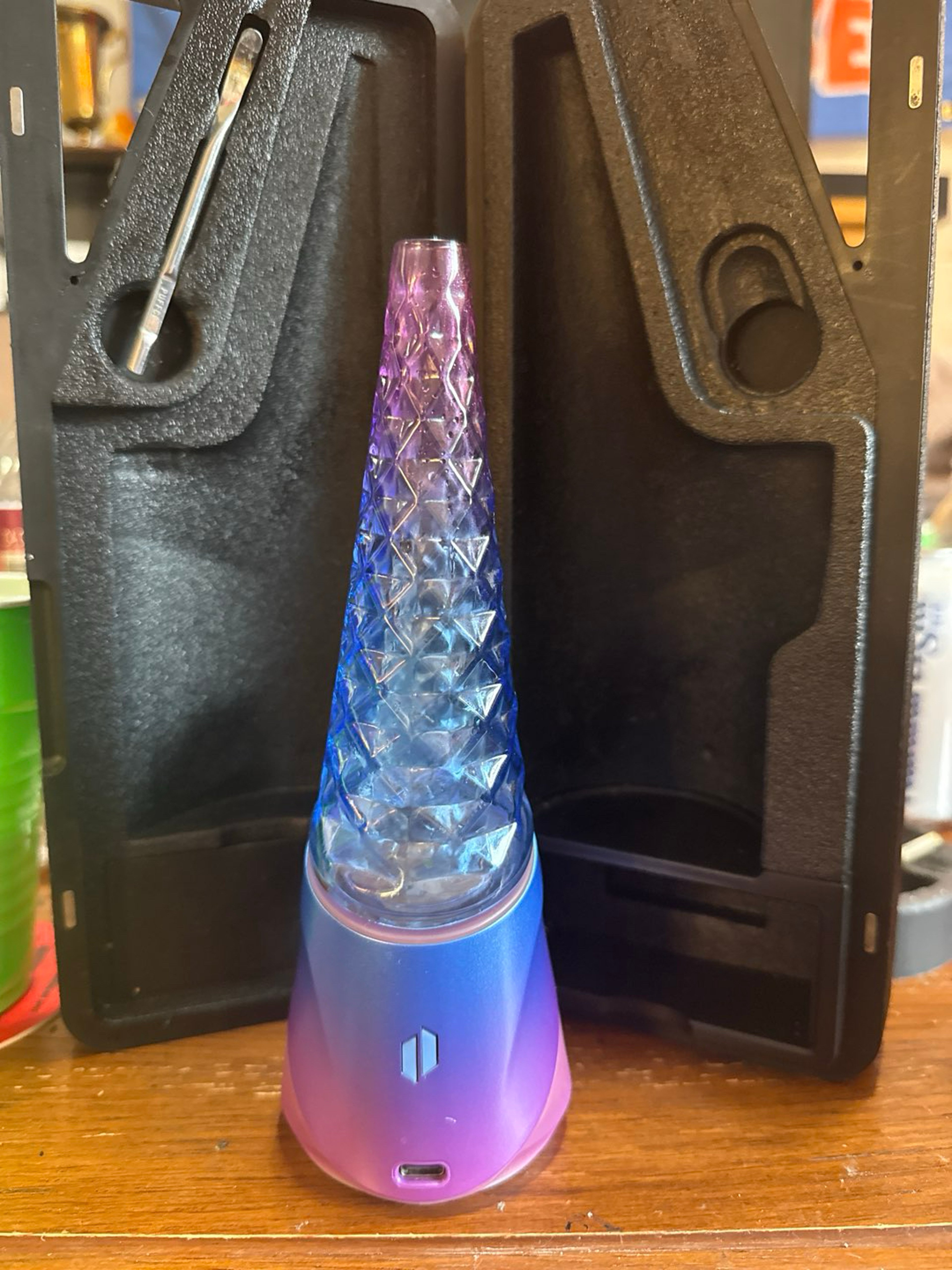 Preview pic of Indiglow Puffco Peak Pro