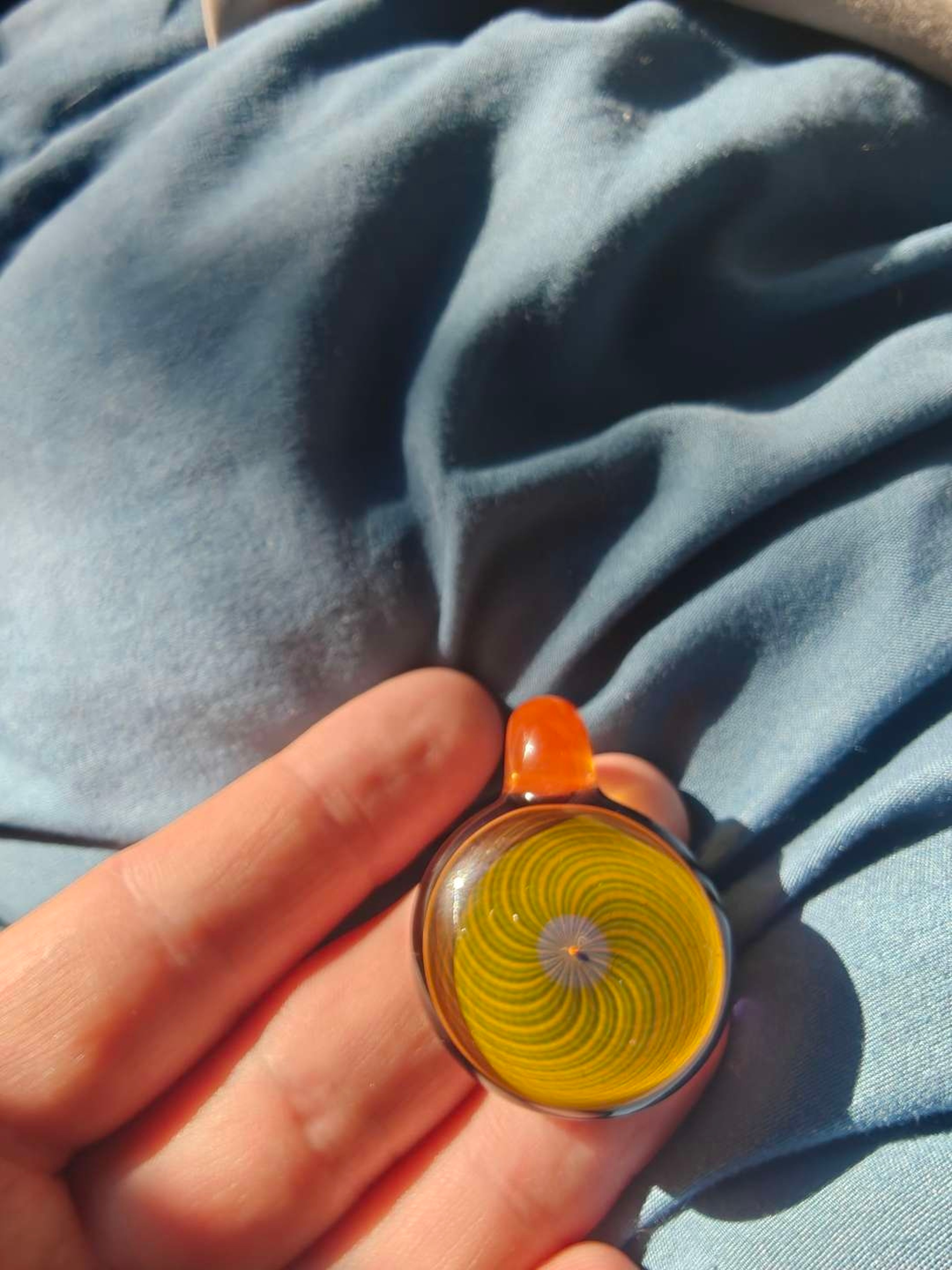 Preview pic of Fume Retti Pendent by Bonelord