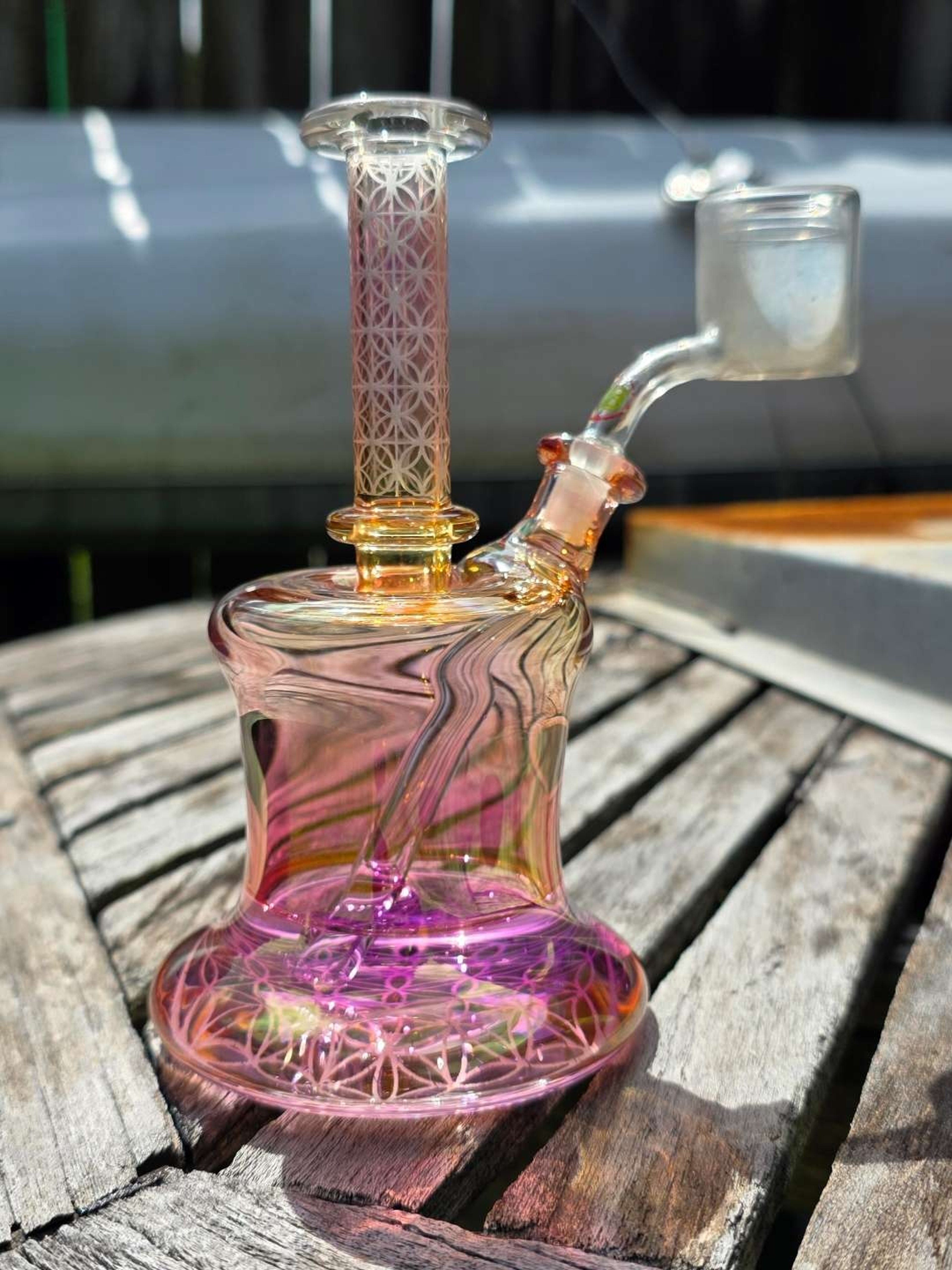 Preview pic of Kage Glass gold fumed rig
