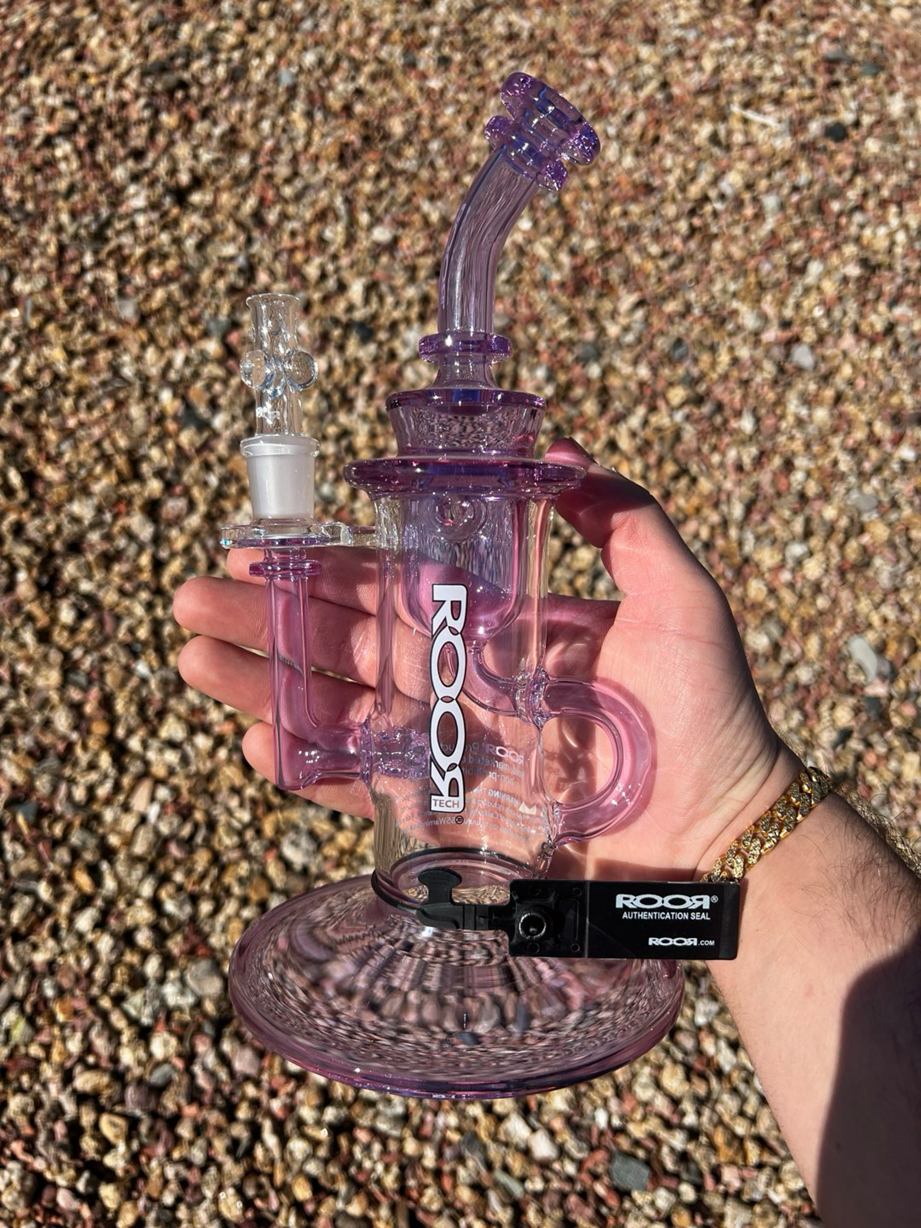 Preview pic of Roor Glass