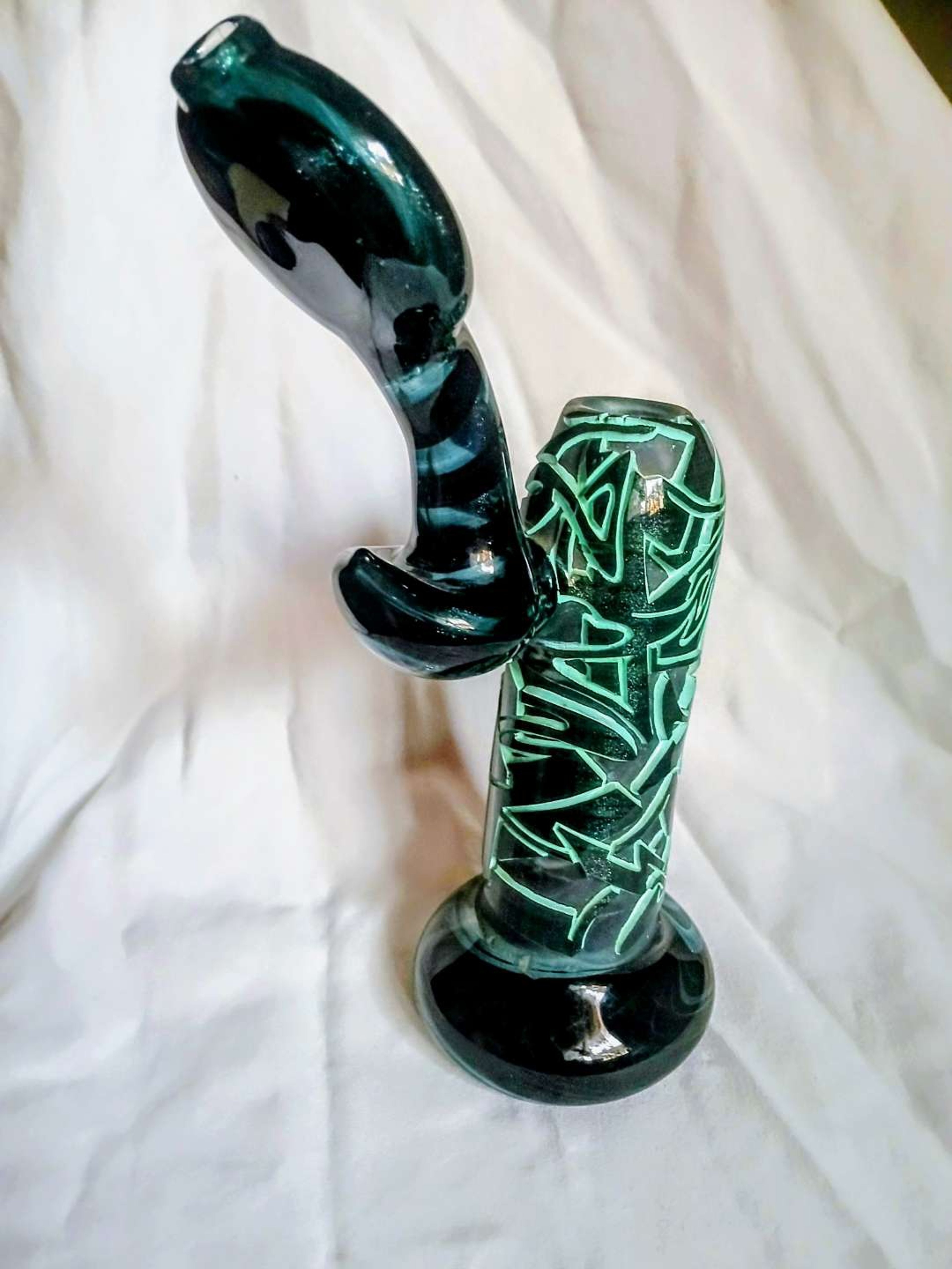 Preview pic of Corkis Portal Sandblasted bubbler – 2013 – Crushed Opal Detailing