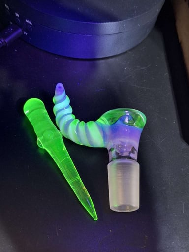 Preview pic of 18mm UV slide w/ poker