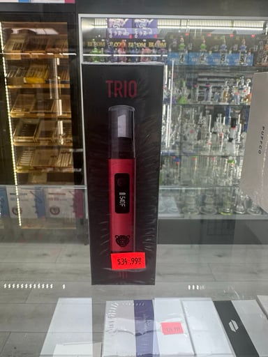 Preview pic of Bear quartz trio red