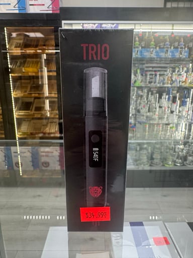 Preview pic of Bear quartz trio black
