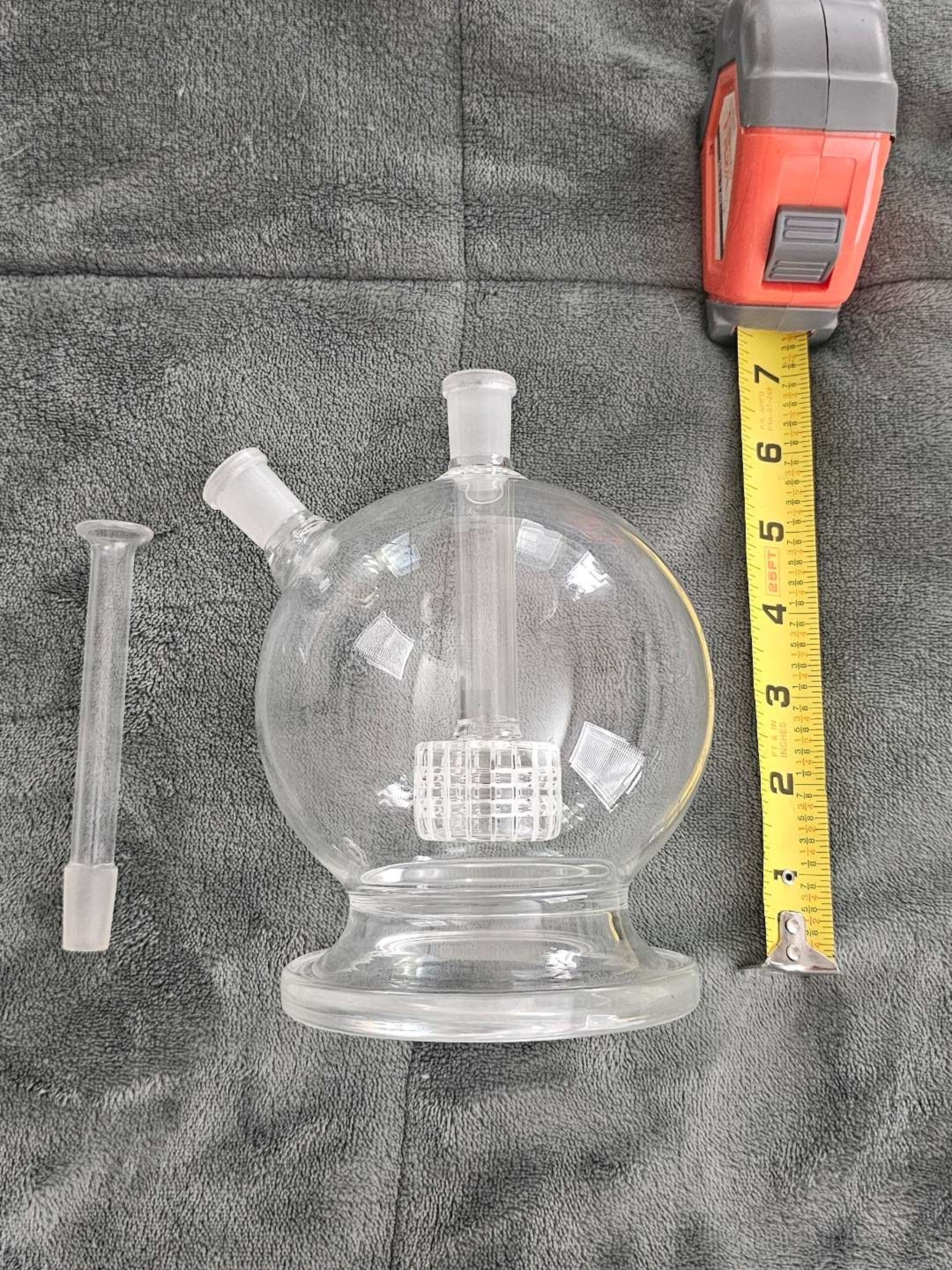 Preview pic of Glass Mega Globe Water Pipe