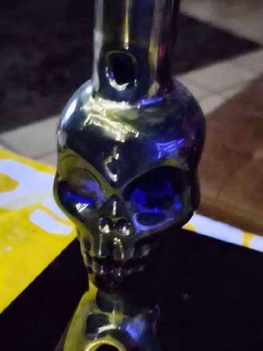 Preview pic of Skull waterbong
