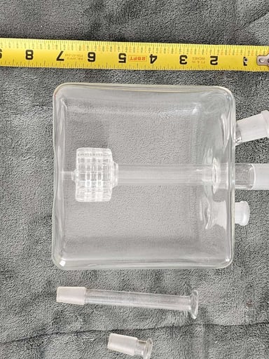 Preview pic of MegaCube Glass Bong Water Pipe