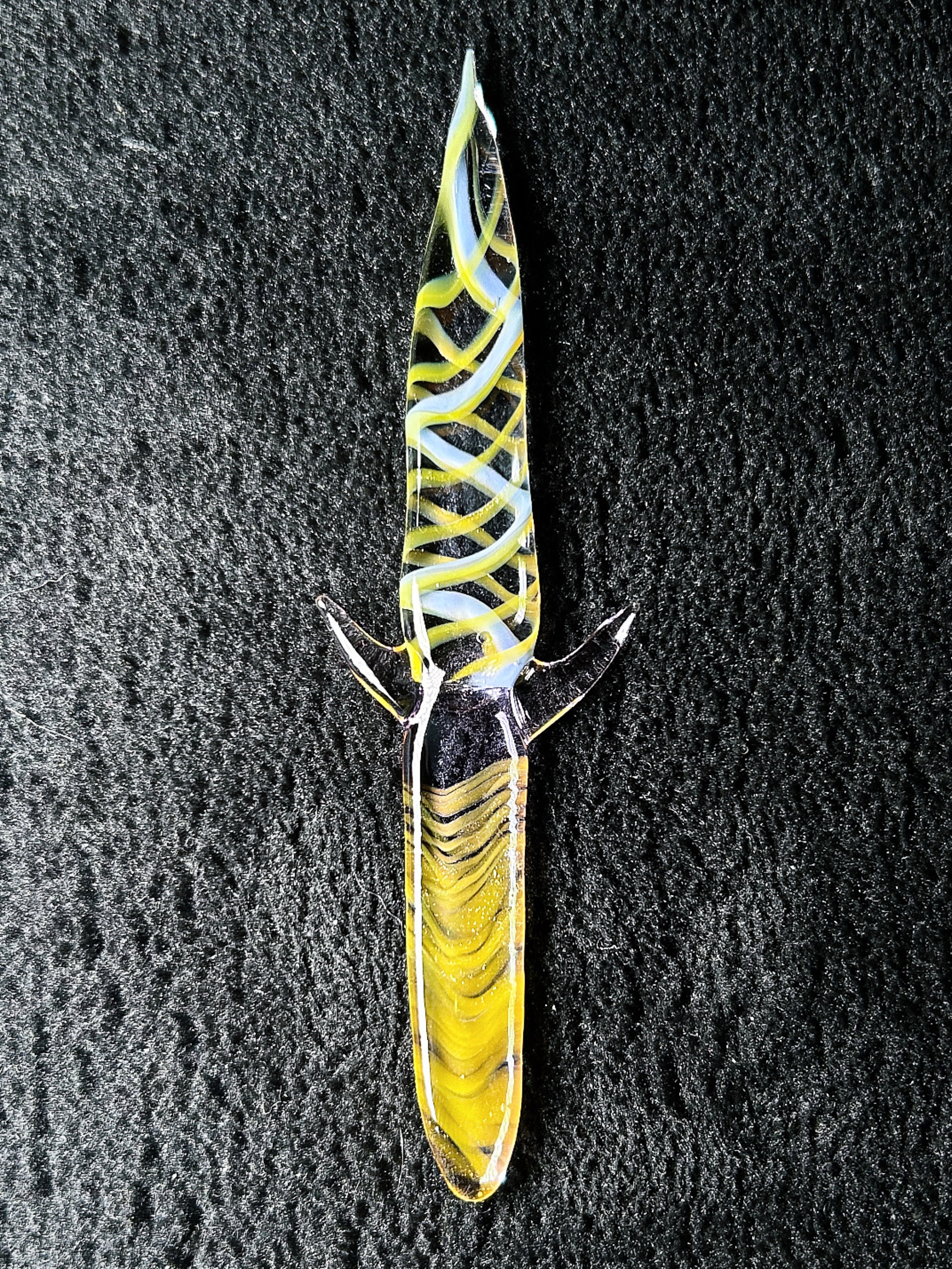 Preview pic of MarvinsGlass024 No Reserve Auction! 🗡️