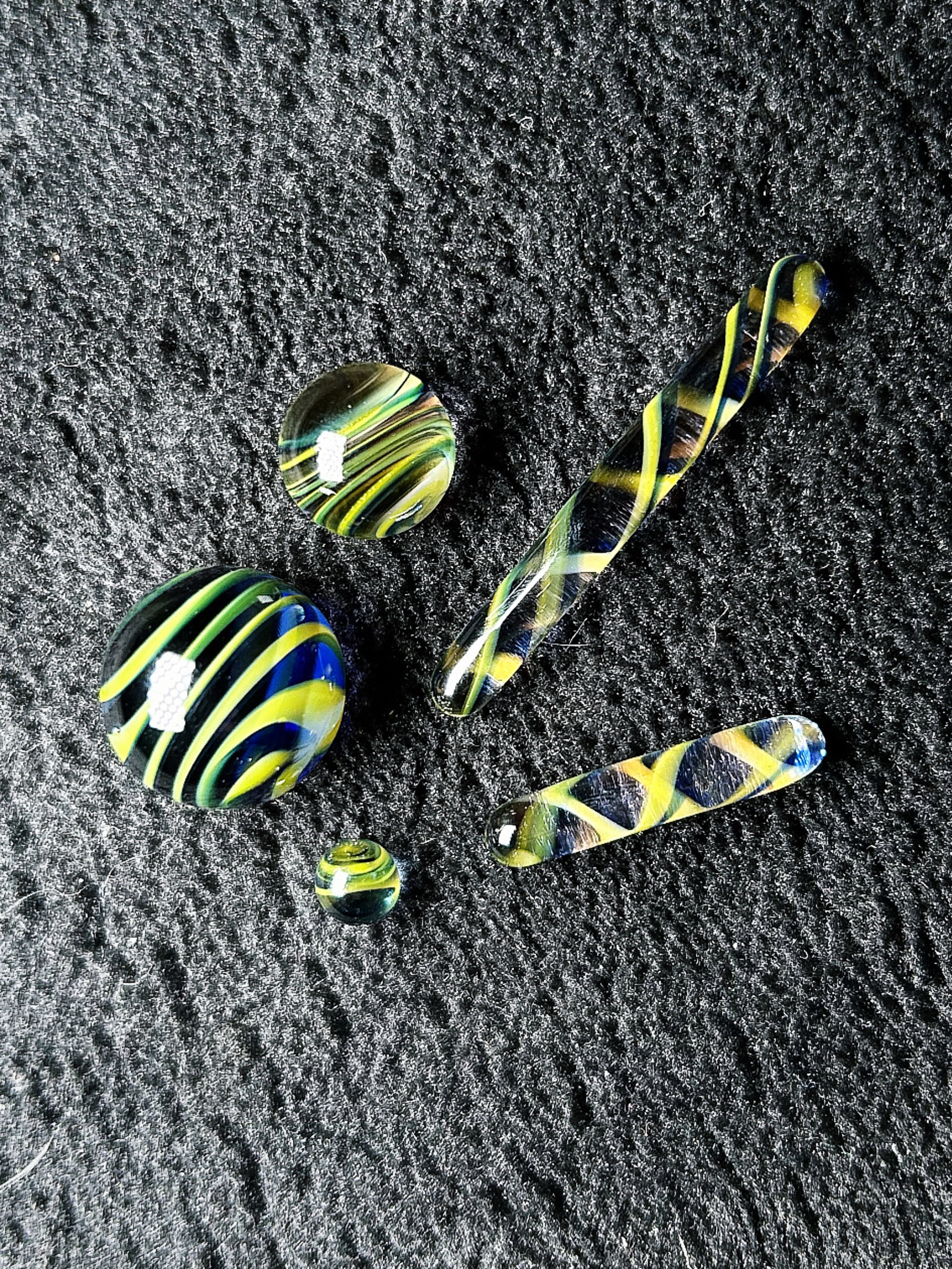 Preview pic of MarvinsGlass024 No Reserve Auction! 💽