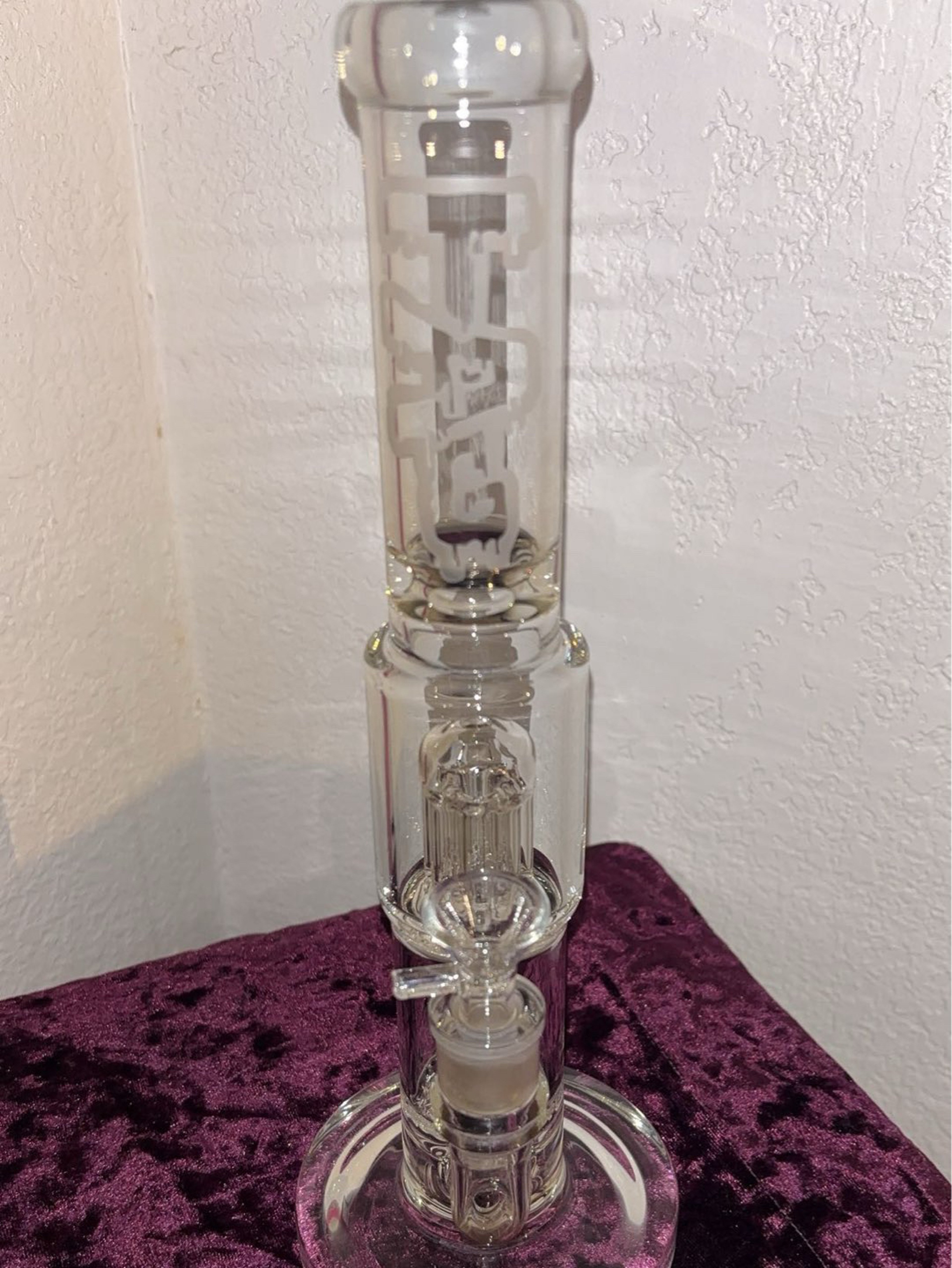 Preview pic of TAG - 12" SINGLE HONEYCOMB TO FIXED 8 ARM TREE BONG 44X4MM (14MM FEMALE)