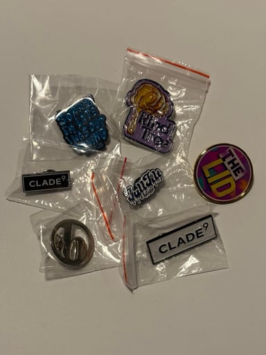 Preview pic of Mixed Lot of Hat Pins 7x Pieces