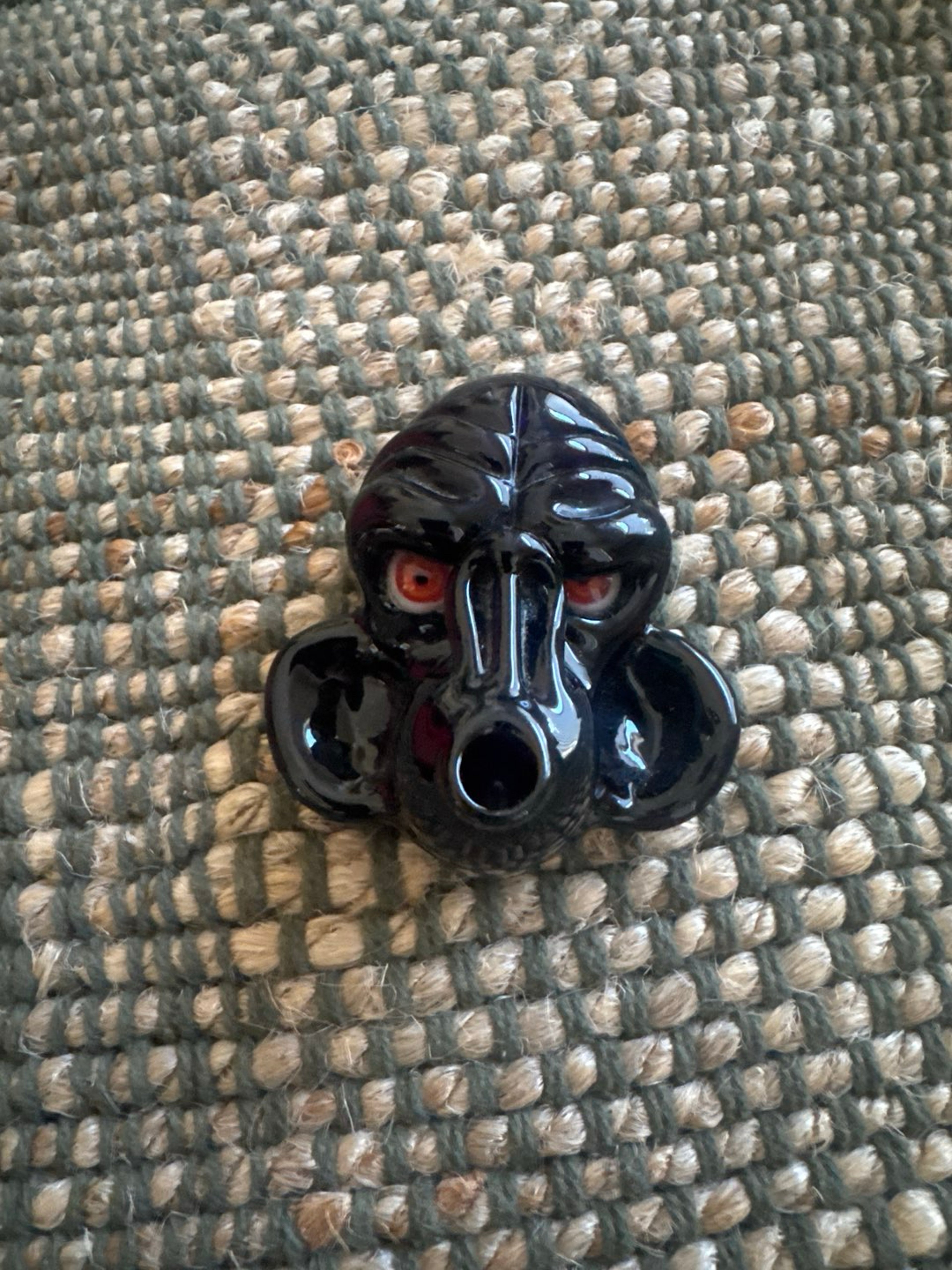 Preview pic of Coyle pendant