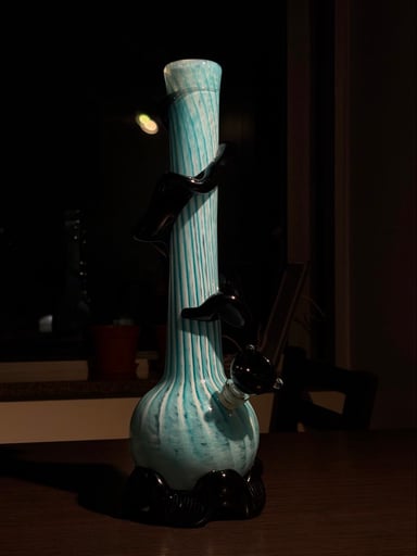 Preview pic of Noble Custom Glass Bong
