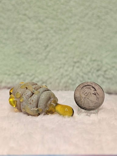 Preview pic of Glasshole beehive pendant