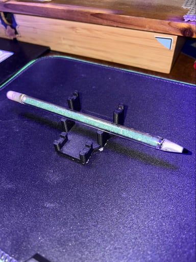 Preview pic of 🍯 ✏️ Dab Tool Pencil filled with Green Crushed Glass✏️🍯