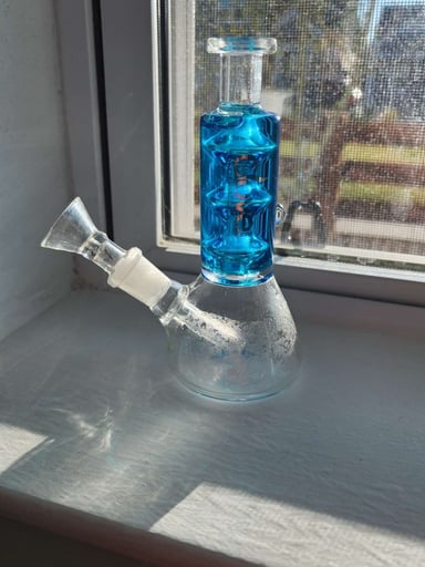 Preview pic of Clover mini glycerin beaker bong