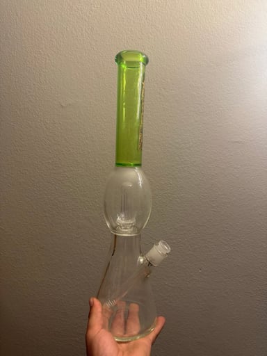 Preview pic of AFM 18” Beaker w/ perc