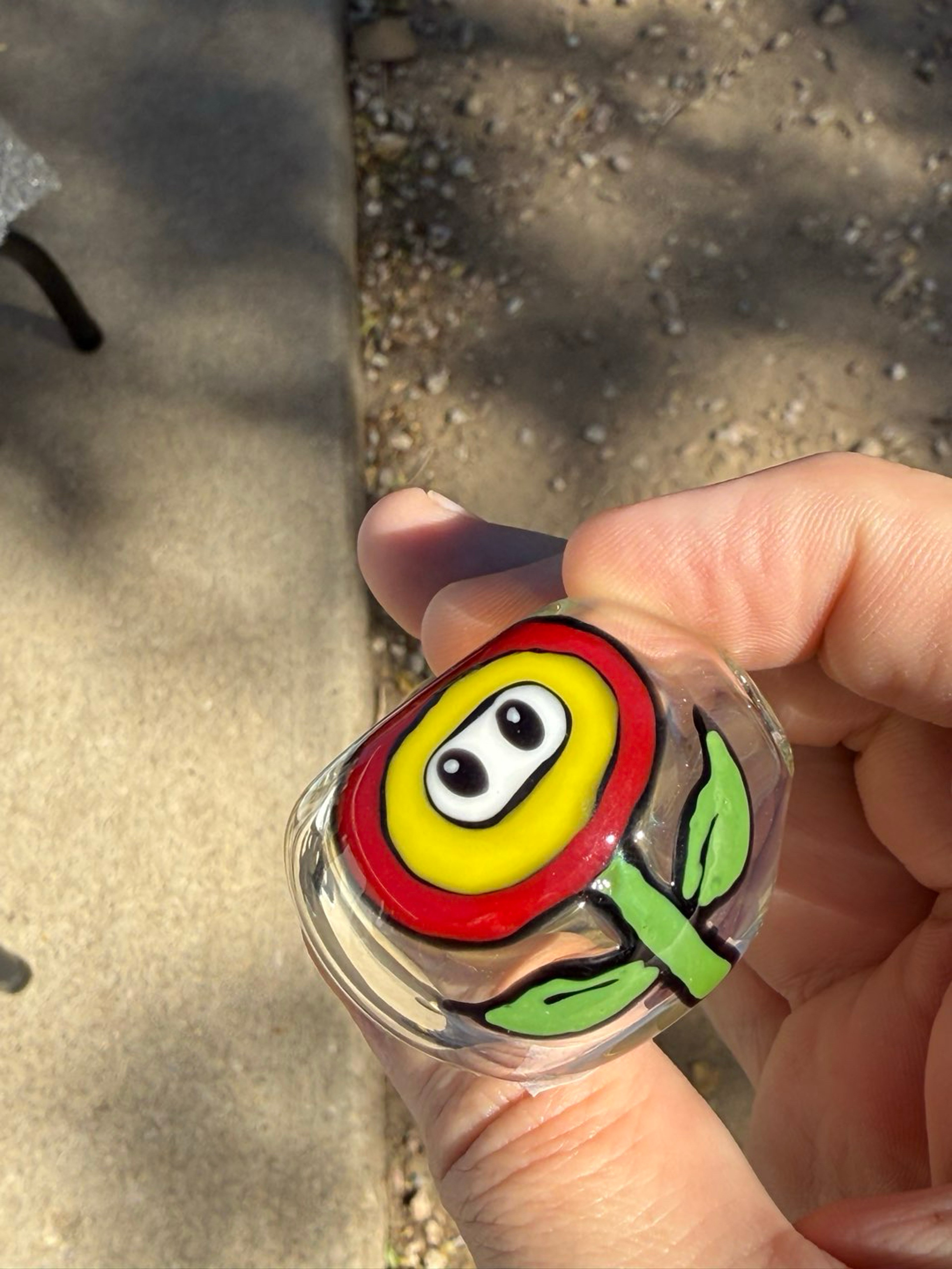 Preview pic of Flower Power Disc Flip Spoon