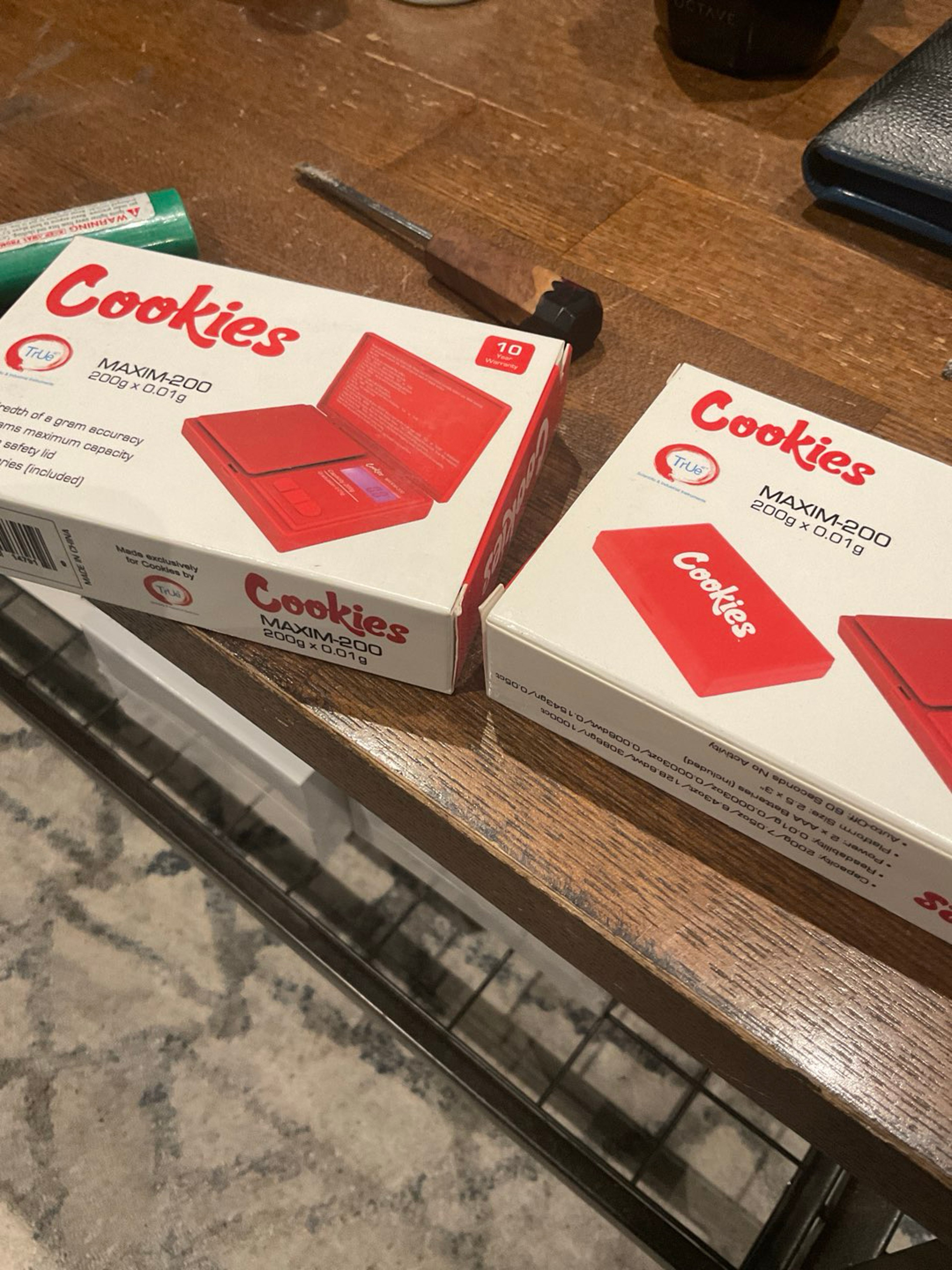 2 brand new cookies scales image 0