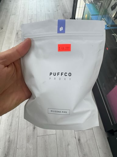 Preview pic of Puffco silicon pipe