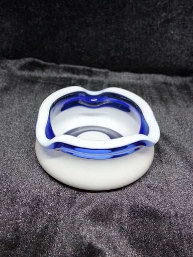 Preview pic of Lotus white and cobalt ashtray