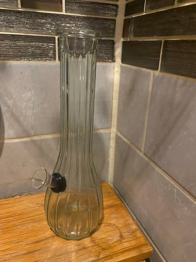 Preview pic of vintage bong