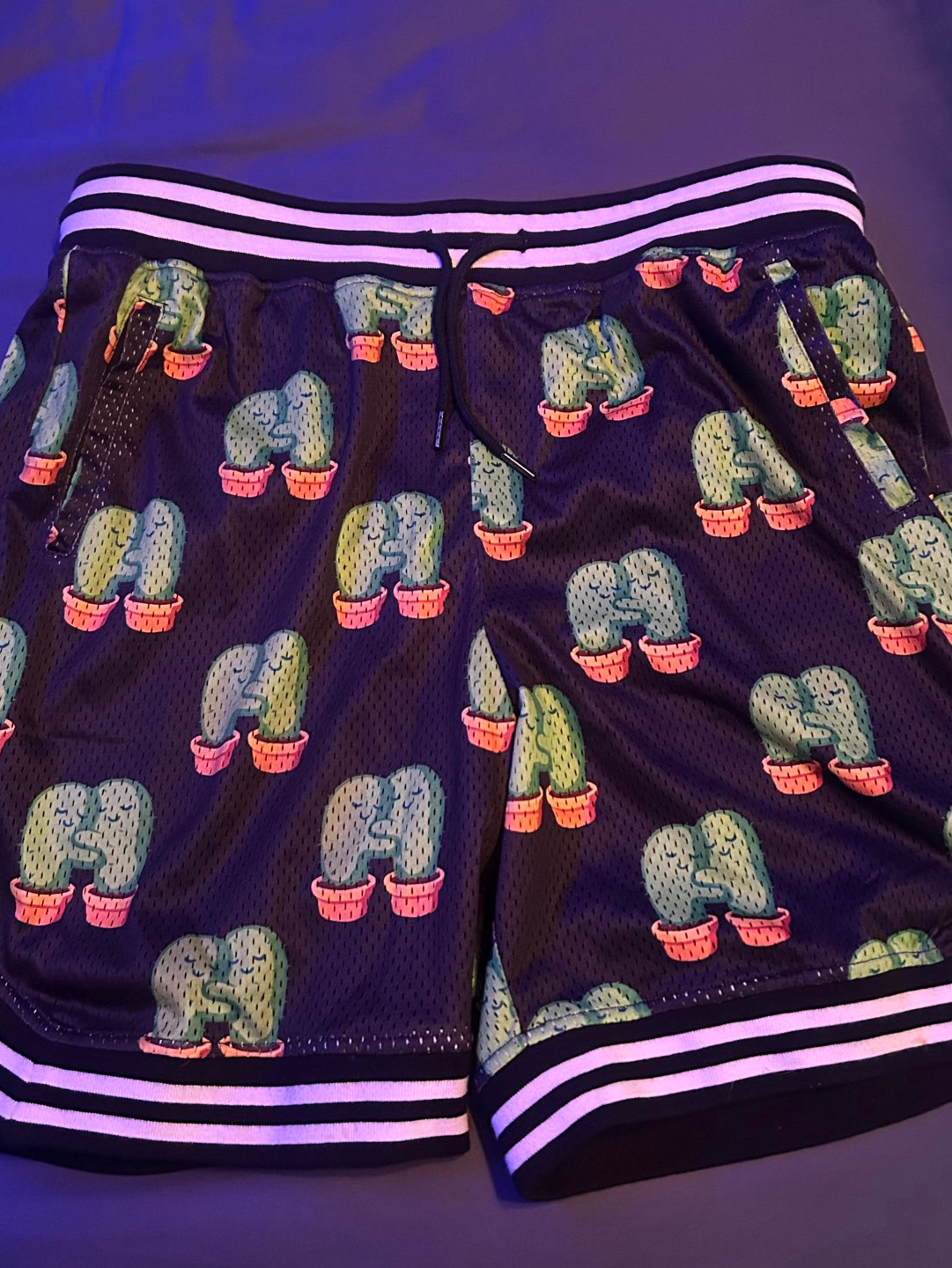 Preview pic of GZ1WhateverForever Cactus Shorts 2xl New