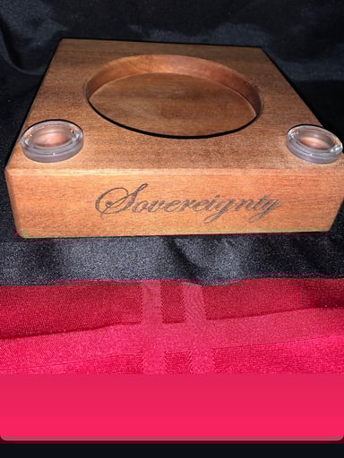 Preview pic of Sovereignty Small Base Stand