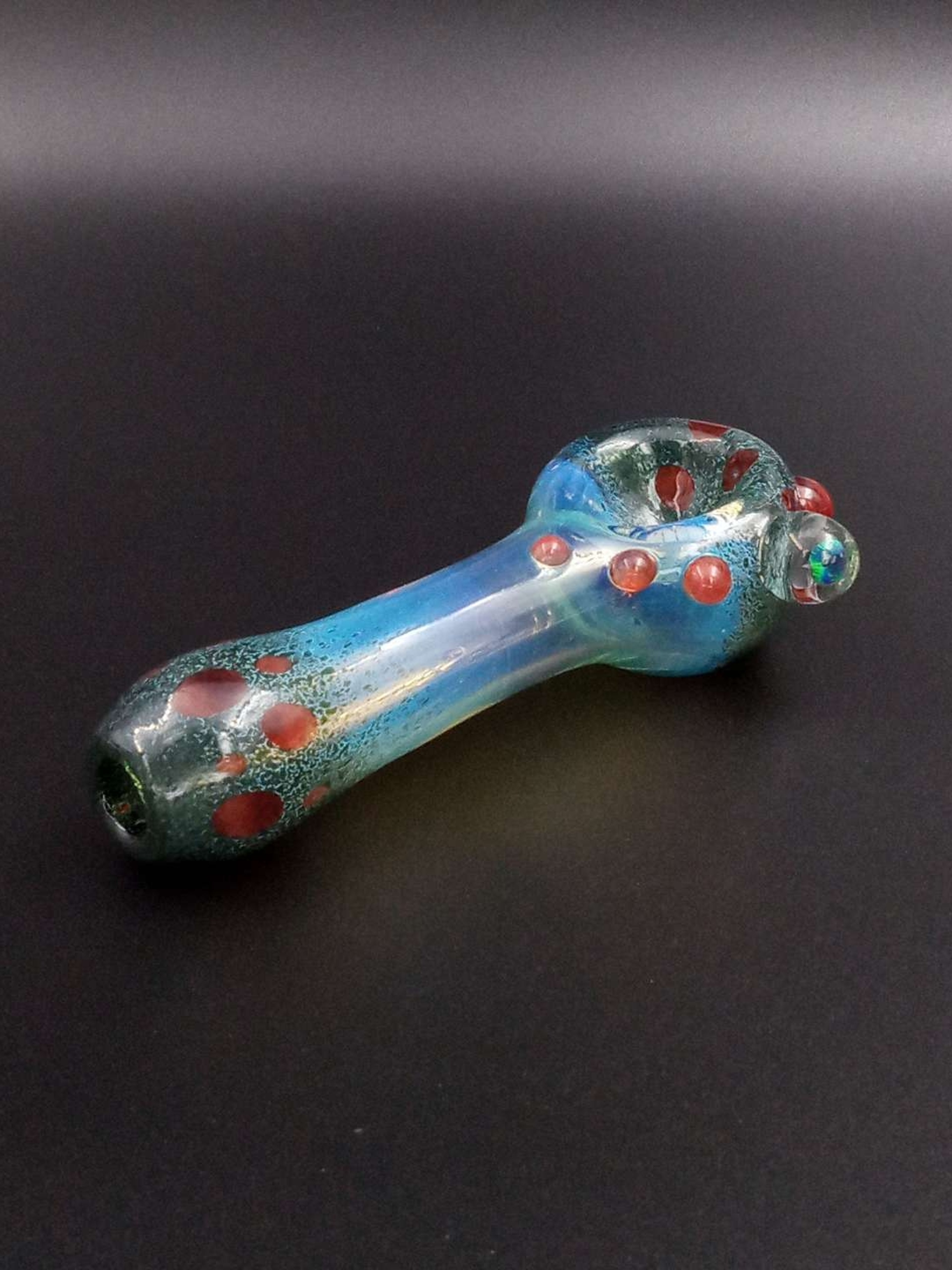 Preview pic of Color Changing Fumed Spoon with Green Frit, Red Lenses, Lab Opal