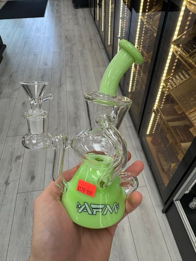 Preview pic of Alien flower monkey recycler green