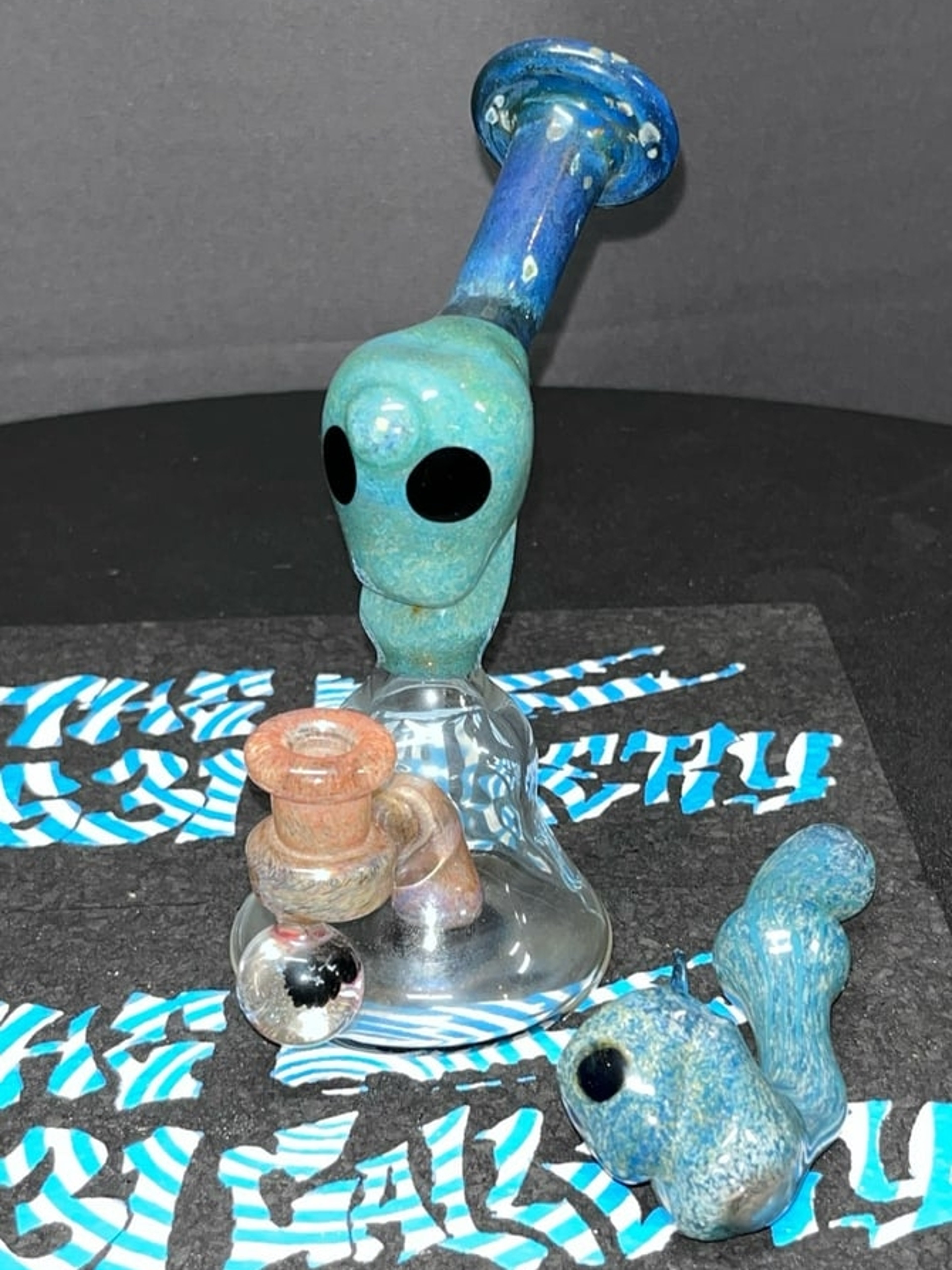 Preview pic of Alien rig and alien hand pipe set