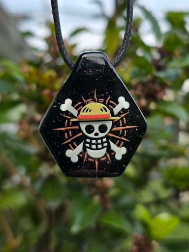 Preview pic of One Piece Jolly Roger Layered Glow Pendant