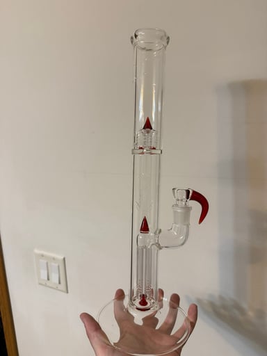 Preview pic of Red Elvis Gridded F4