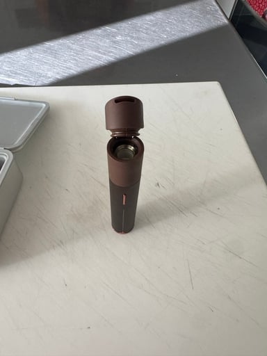 Preview pic of Puffco pivot with case and hot knife