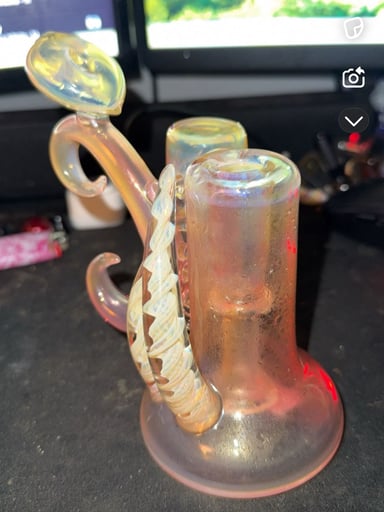Preview pic of Butter glass rig/bubbler