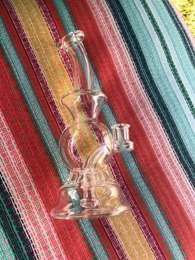 Preview pic of Jaysonwglass Clear Blooper