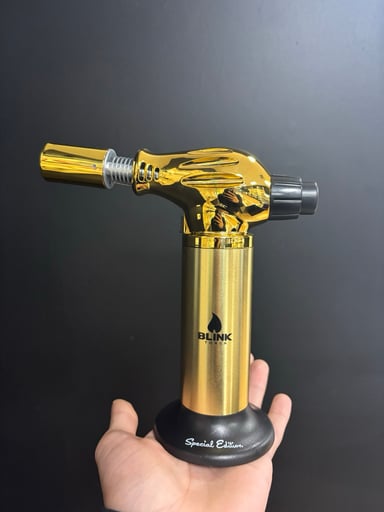 Preview pic of Blink special edition gold torch!