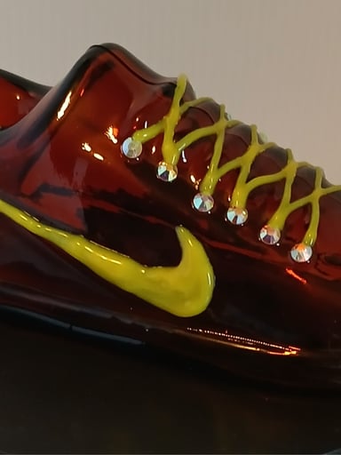 Preview pic of Amber yellow nike