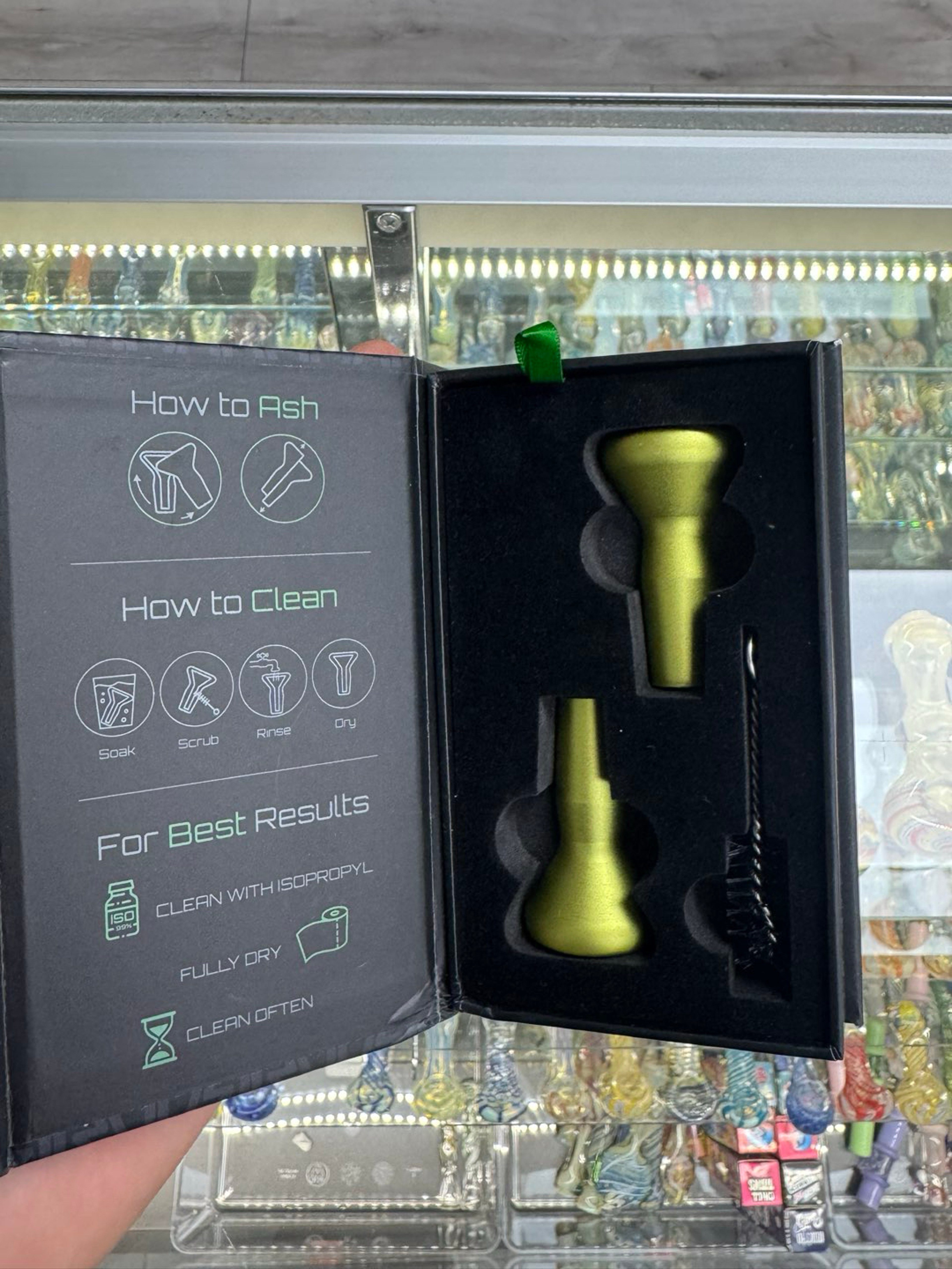 Bowlz 14mm metal magnetic slide green image 0