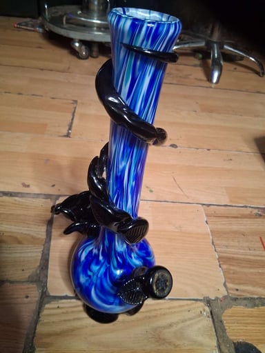 Preview pic of Rose bong