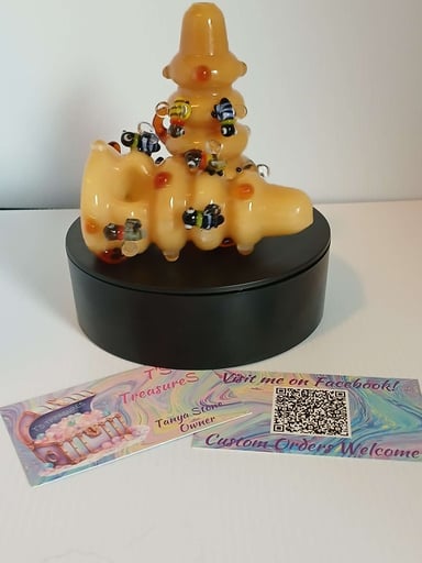 Preview pic of 3 different bee designs