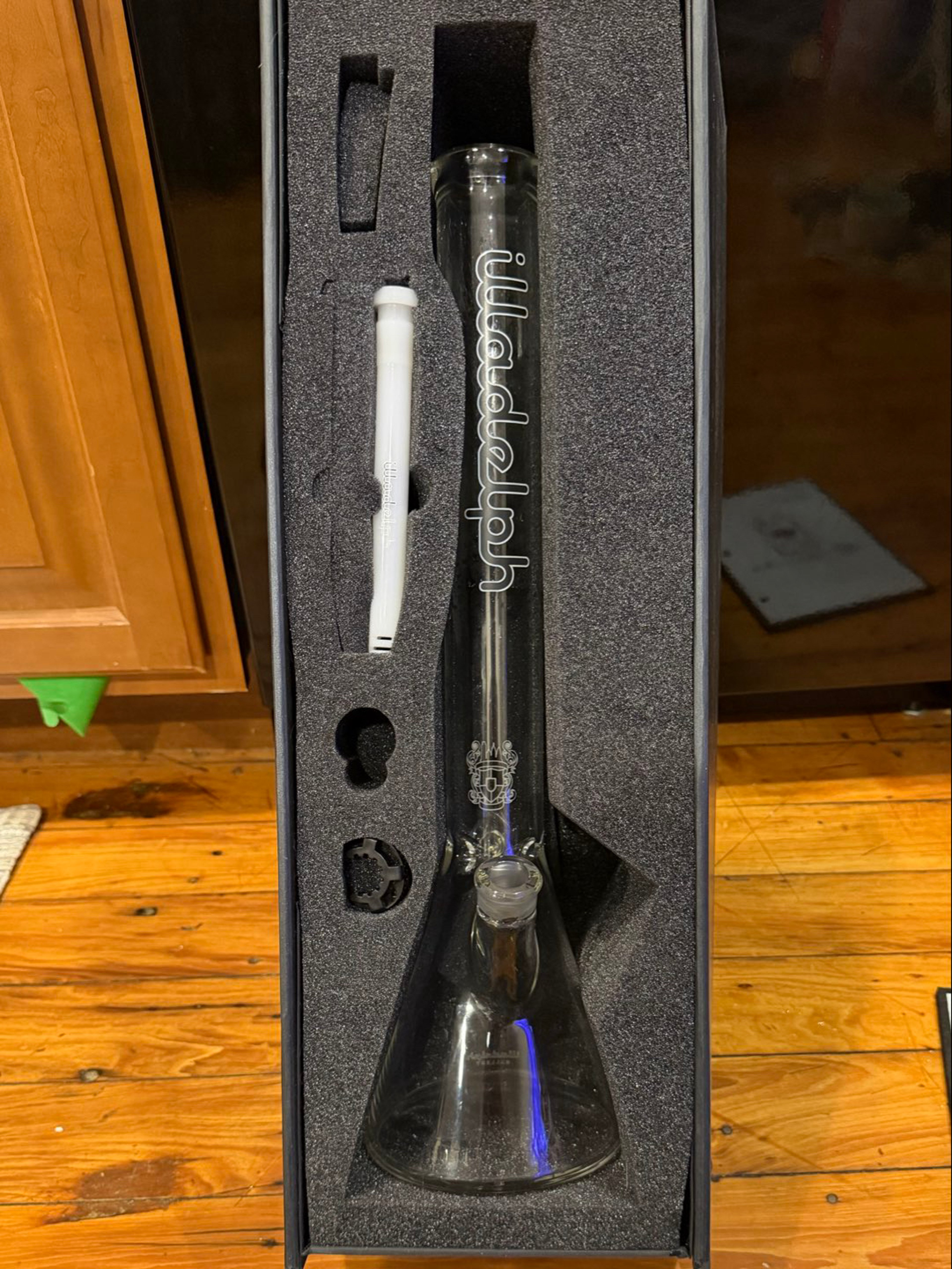 Illadleph Meduim black label beaker 7mm image 0