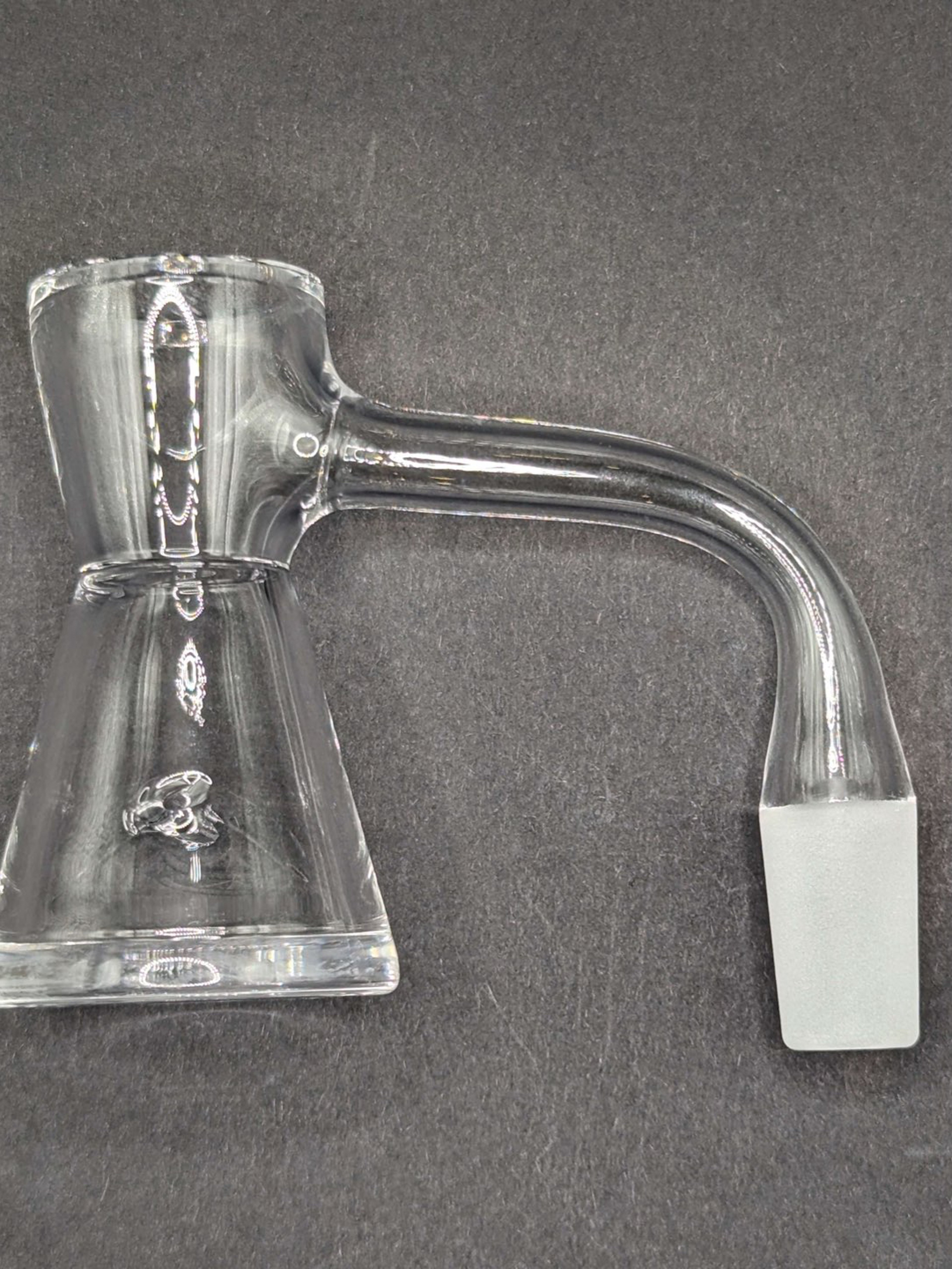 Satellite Quartz Fornax (Hourglass) image 0