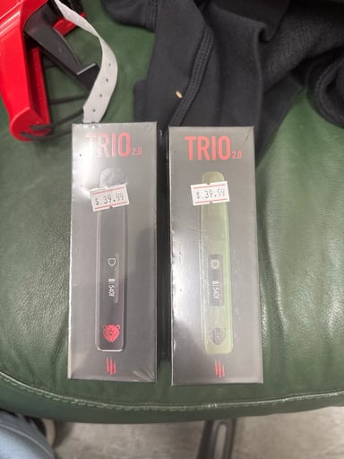 Preview pic of Trio 2.0 bear quartz