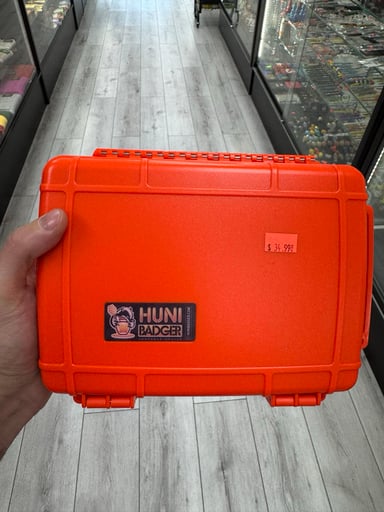 Preview pic of Huni badger case orange