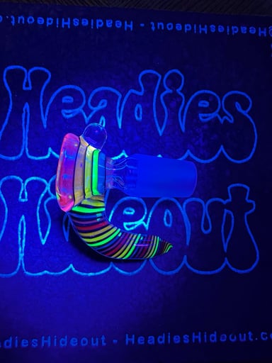 Preview pic of Trex Glass Rainbow UV Bowl