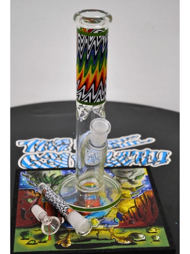 Preview pic of Clear tube bong